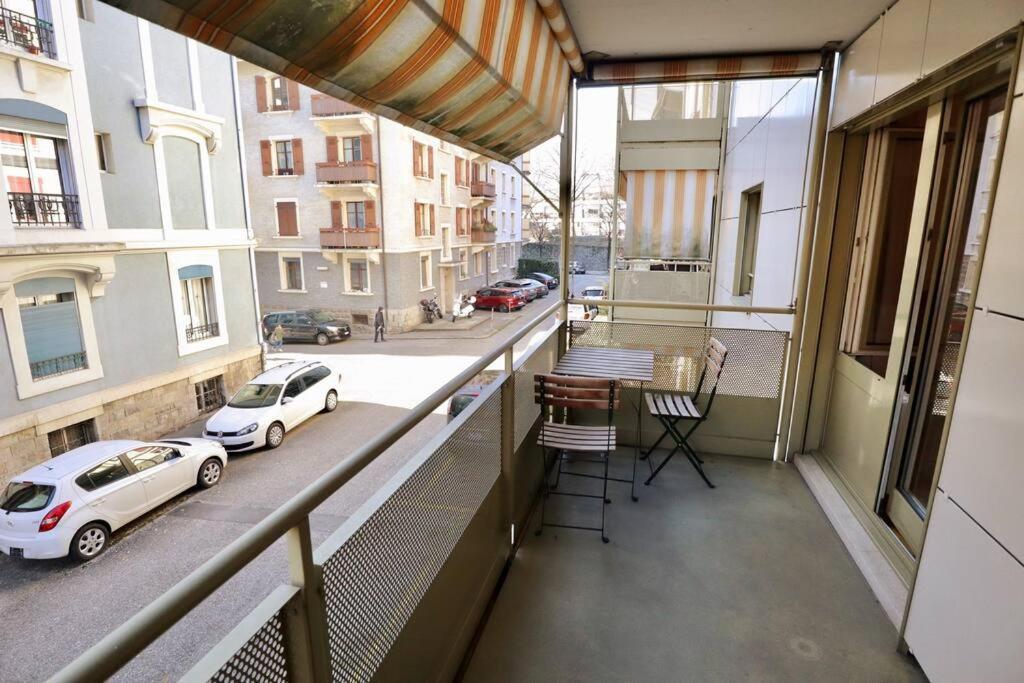 Comfortable, Very Well Located Between Train Station And Lake! Lausanne Exterior photo