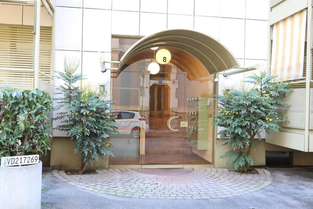 Comfortable, Very Well Located Between Train Station And Lake! Lausanne Exterior photo